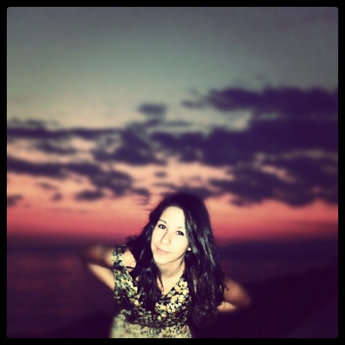 ainaviich's profile picture. 