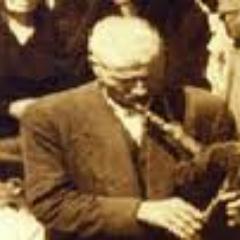 Twitter n'Asturiano dende la parroquia Felgueras