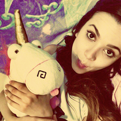 Meu amor por você não tem tamanho, medida ou se quer algo exato. Sempre vai subindo mas nunca explode! Eu te amo ❥