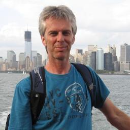 - Programmeur en automatisation.
- Amateur d'informatique, d'électronique, de boardgames  et de jeux vidéos.