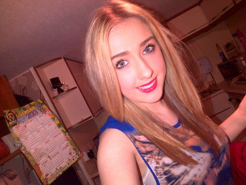 heres_caoimhe's profile picture. TEA3 all you sucker mc's aint got nothin' on me,from my grades to my lines you can't touch caoimhe d.