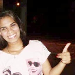 16 Anos..Otimista,atleta,inteligente demais...Baiana,
persistente,Católica.