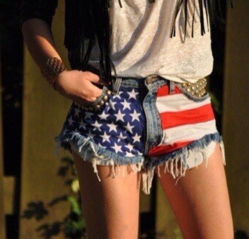 Northern country girl but southern girl at heart. Love me some country music and looking for my country love. account started 1/9/13