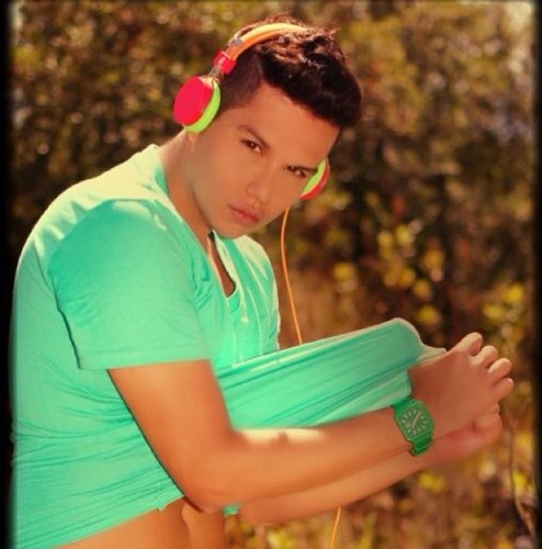 AndresCarlos987's profile picture. 