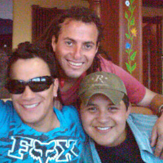 henricitoh's profile picture. Cuencano, no morlaco. Indignado con tanto HDLGP de la política. Creyente en el porte y tenencia legal de armas de fuego. Sobreviviendo en el Ecuador.