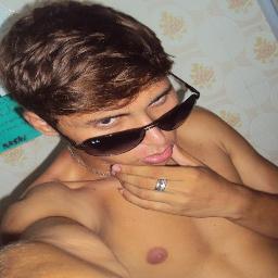 Marcio é esse sou eu 
nascido em castanhal-PA 
um bom rapaz q só qr viver 
intensamente .....

se estou vivo, estou bem
o resto é lucro...