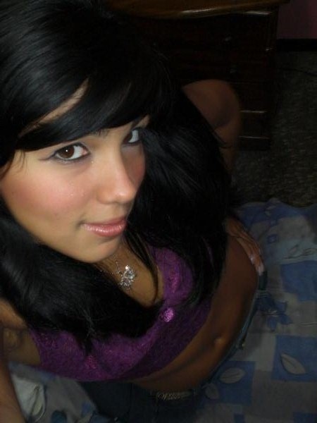 Alina071709's profile picture. spends a lot of hours surfing the net