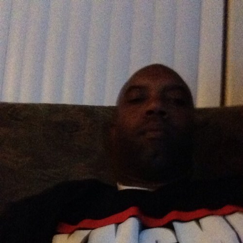 flylhigh6's profile picture. 