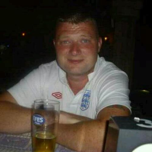 MDaggett29's profile picture. Proper Crank but every genius is!! 100% follow back #TeamReem