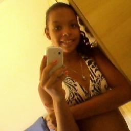 felicidade... amizade.... e alegria!  :)