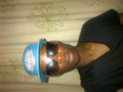 macdezee's profile picture. Still alive