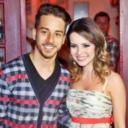 Pessoal eu não sou nehum deles , sou apenas uma fã.
http://t.co/WEajCtqKG8
http://t.co/2JPCrAE2Du