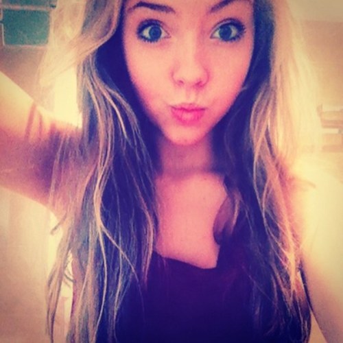 My names Alli Peters! @allisimpson follows ~follow @Dianacr32970567 12/11/12 Matthew❤ @itsmatthewbabe ❤