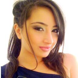 AxayanSyuzi's profile picture. 