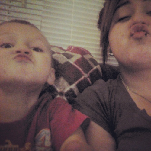 Diamond_122's profile picture. from the hoood, keepin it 100 ,shootin bitches , fuckin hoes and gettin that money $$ c; Follow me? ♥