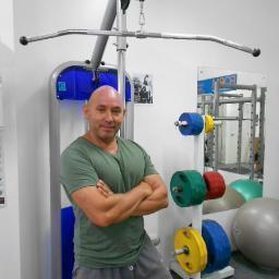 My name is Gary Day owner of Form Health and Body 24 hr Gym. Health and fitness is a passion of mine that extends way back to the early eighties.