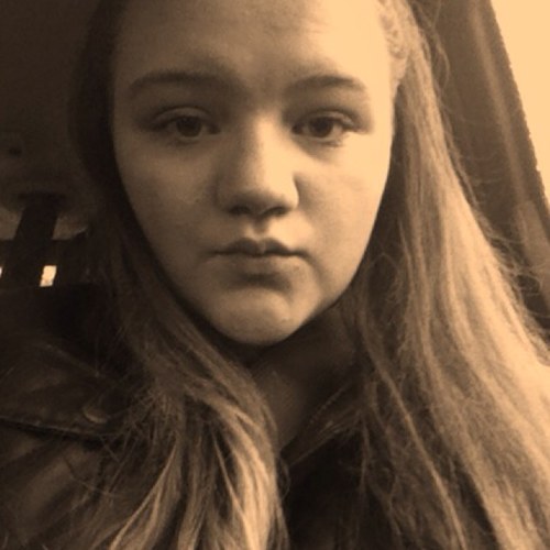 im not trying to brag but im a penguin who eats cheese i stalk @brunomars 
insagram- jessmallon_ 
kik- jess_mallon_xo