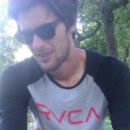 LukeD32's profile picture. 