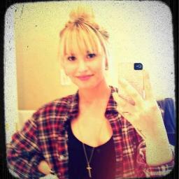 FOLLOW ME , AND FOLLOW BACK ♥