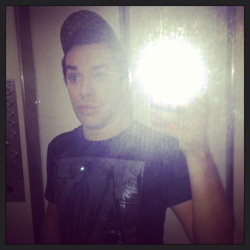 amichidivino's profile picture. Maquillador y Estilista Profesional, Publicidad, Novias, Corporativo y todo tipo de movimiento en el q se necesite y guste el buen gusto!