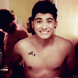 I LOVE One direction,we love Zayn Malik ilove you and Let me Kiss you♥