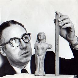 This is a memorial site to the late Dr. David Neiman. Dr. Neiman was a professor of ancient history, biblical history and the Jewish perspective on Jesus.