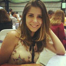 joyceparra's profile picture. 20 anos, casada, estudante de Administração.