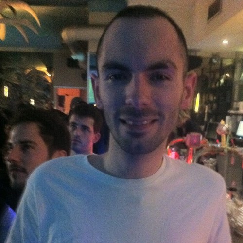 Ingeniero por hobby y preparador de sobremesas de profesión