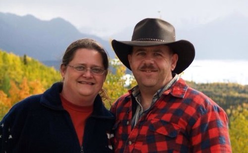 I am a stay home Wife , who has been trying to find her niche in this world.... Working from home , so that I can help on the ranch when I am needed.