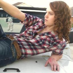 BuckKnifeHunter's profile picture. Iowan/Texan girl, love hunting and buck knives. If you wanna talk, send me a DM!