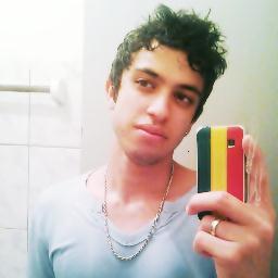 temos sentimentos pαrα αlimentαr nosso nαmoro e um αo outro pαrα contαr sempre ♥ poor NAMORADA ; @dias_lee
