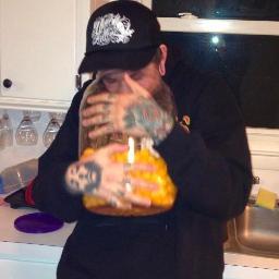 skatinfursatan's profile picture. i like skating, art, video games, food, weed and the company of friends.