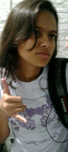Uma Grande garota, uma pequena mulher.