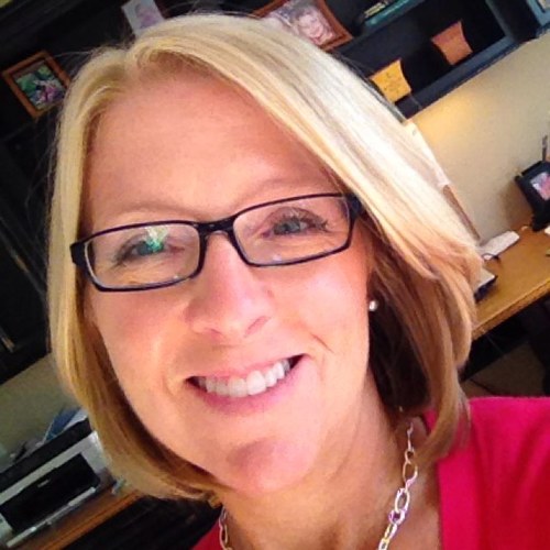 Writer, reader, news junkie, mom of girls, cheerleader for my kids and yours, word nerd, strategic comms pro. Views are all mine.