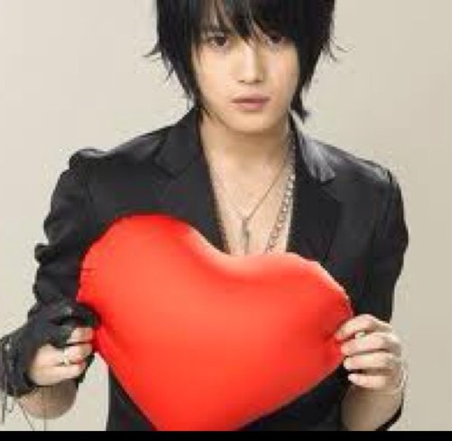 The Guy Celebritys That I Like Is: Kim Jaejoong/金在中,Kim Hyun Joong 汪東城,陳德修,R.Chord,Kyousuke Hamo The 

Dramas I Like: Boys Over Flowers, Ko One, Ko One Return