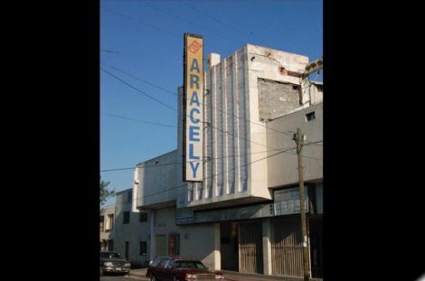 Cine Aracely
 Aquí Se Proyecta Lo Más Erótico De Monterrey, Disfruta De Nuestras Funciones De Lunes a Domingos y Las Fiestas SW Los Sábados desde las 6 a 11pm.