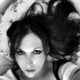 Poet & artist. Editor for Stepping Stones Magazine (@ssmalmia)
