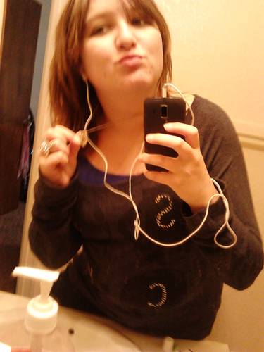 Zombiegirl223's profile picture. 