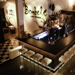 Bembelé Art Lounge localizado en Ponce en la Calle Villa #124 ofrecé un único ambiente en el area sur. El arte y la música local es lo que nos define.