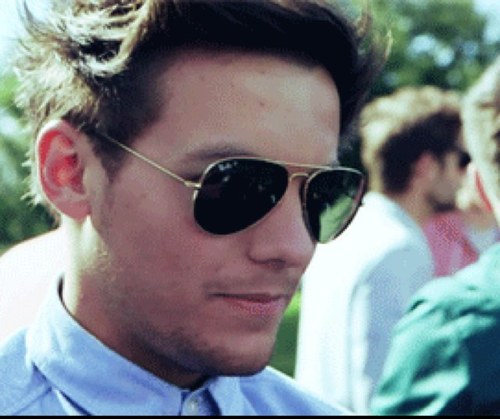 BooBear_LouTom's profile picture. Best BFF: @_HarryStyles_RP @Liam_Payne_RP @HarryStyles_RP @BitchyRebekah @Made_To_Live .MARRIED TO @JustHer21 . i'd Die For Her. Baby @MissJessieTommo