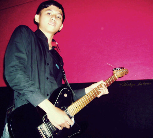 jika kamu bisa why not ??

 I'am a j-rockstars , civil engineer UGM'11