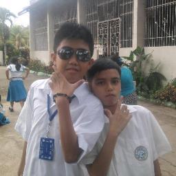 13, loves music, dancer, play's badminton, basketball player, i love dogs. follow me and i\ll follow u back :))