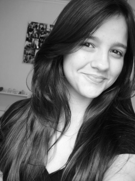 CarolineCosta_'s profile picture. 