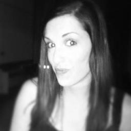Runner. Wannabe yogi. Artworker. Wino. Wife.