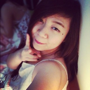 Just a normal girl who try to be happy everyday :)