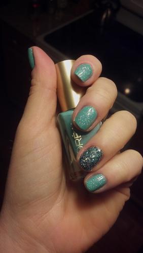 2 Sisters, 20 Nails, Endless Possibilities
http://t.co/OEMfqTWkGu
