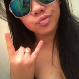 - Se um dia vse acha que nao tem mais ninguem que se importe com vse , para e pensse bem ;*
ㅤㅤㅤㅤㅤhttp://t.co/Xwgr755F5r