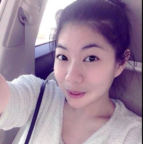 SAvitreeM_M's profile picture. Thai Badminton player / The Regent School / SW2#31 / MKT CHULA / SHI68 / MBA chula