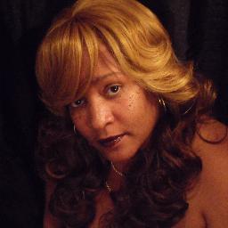 Essie A Berry a.k.a Redd DarLyn widow of Fred Rerun Berry.Song writer,Singer,Dancing, & Modeling.Join the Movement,No More Disrespect