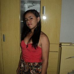 Sou uma garota alegre,que ama a DEUS sobre todas as coisas!!!!!!!